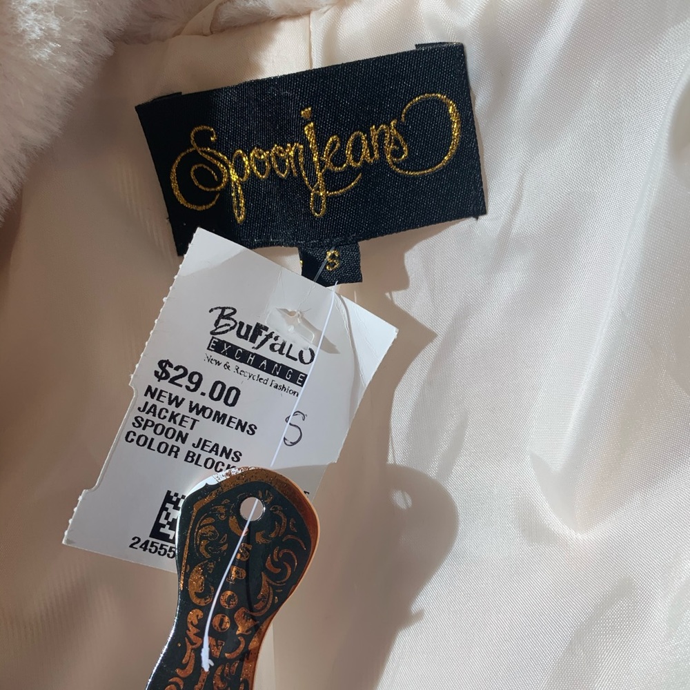 Jacket - Picture 3 of 6
